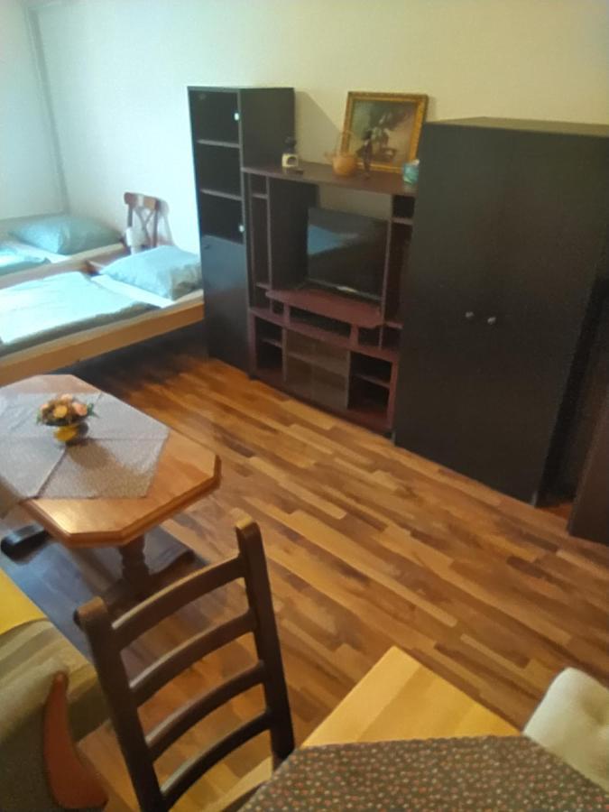 Appartement Turisticky Apartman ,Pro 3-4Os à Frenštát pod Radhoštěm Extérieur photo